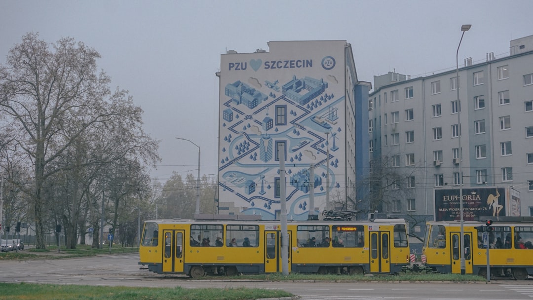 Polscy ilustratorzy miast - poznaj twórców miejskich pejzaży